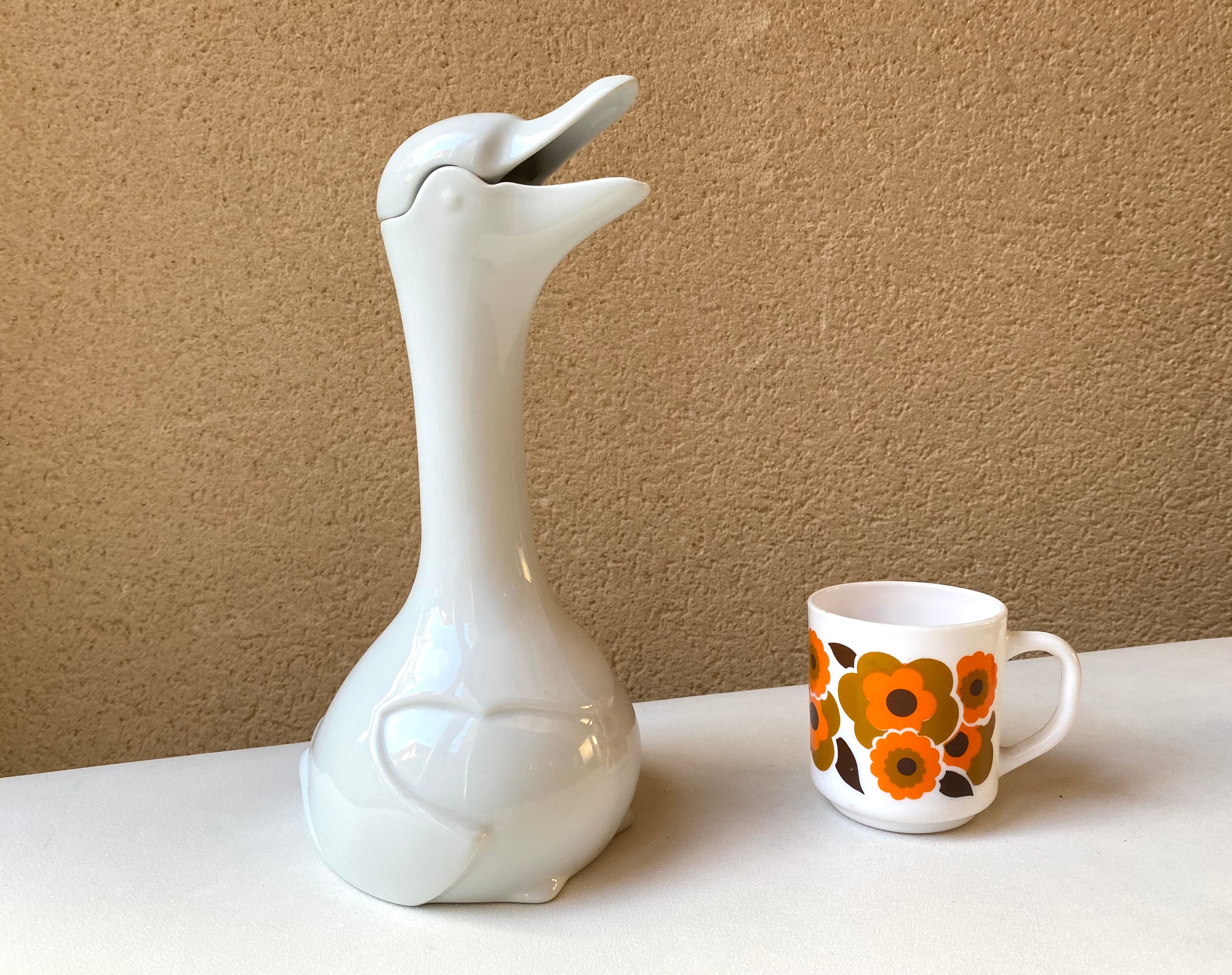 Carafe animalière grande oie in vintage white porcelain 80s