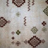 Vintage Moroccan carpet Berber rug style 2.3' x 4.7' (71cm x 145cm) 1970s, 1C758