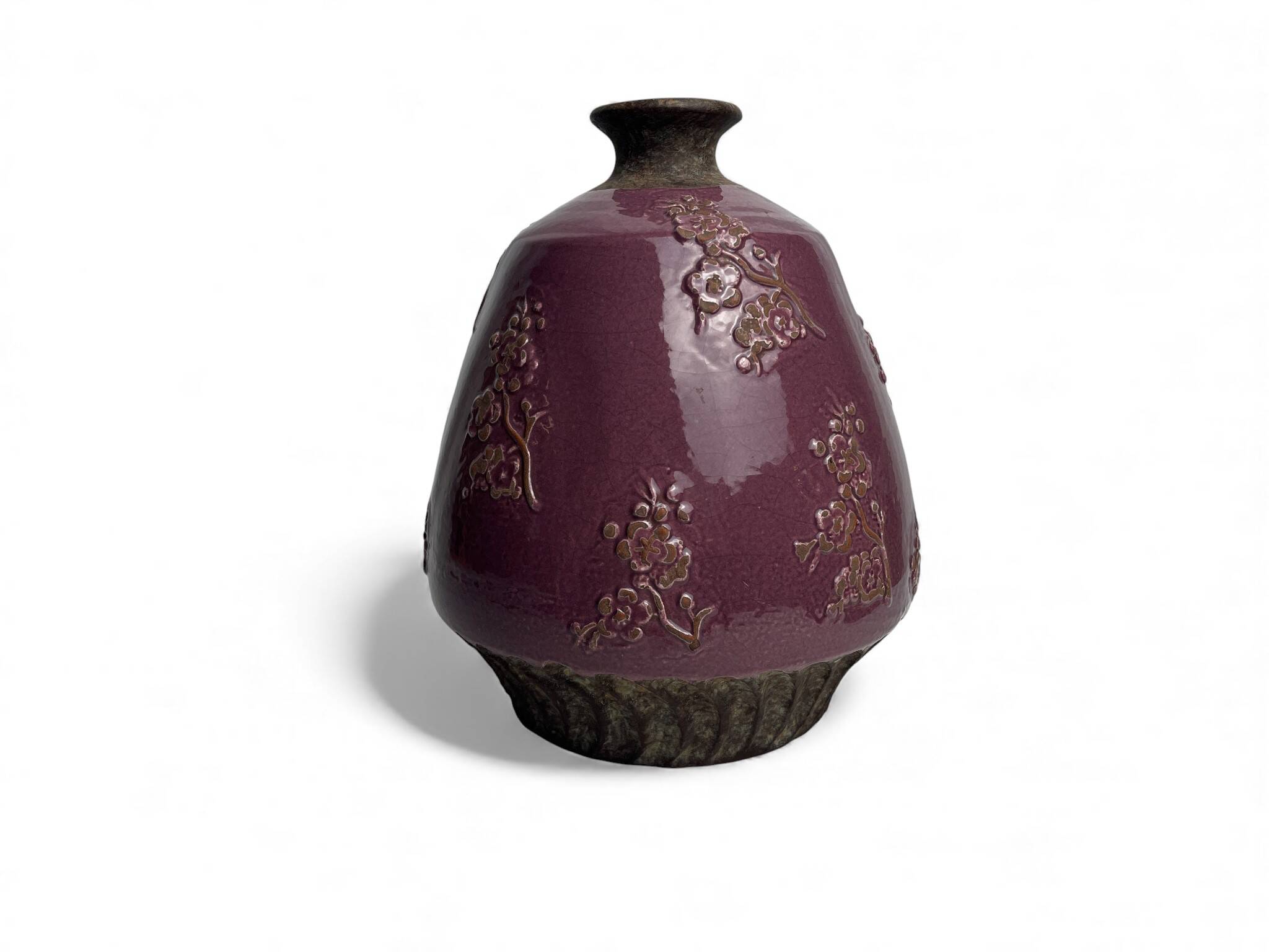 Raku glazed mauve potiche with floral decoration, Jardin d’Ulysse, 20th century