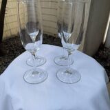 Set of 4 champagne flutes.