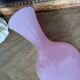 Vase en opaline rose