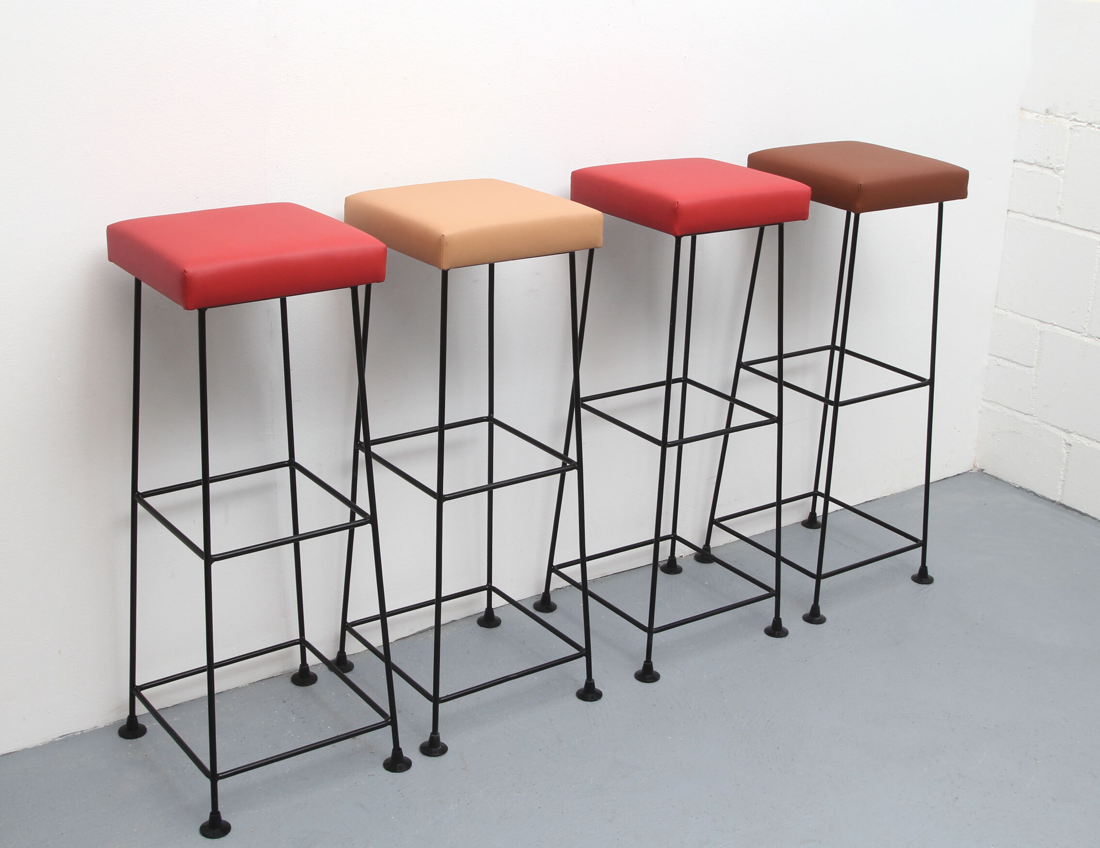 Set of 4 bar-stools Wire 1960s