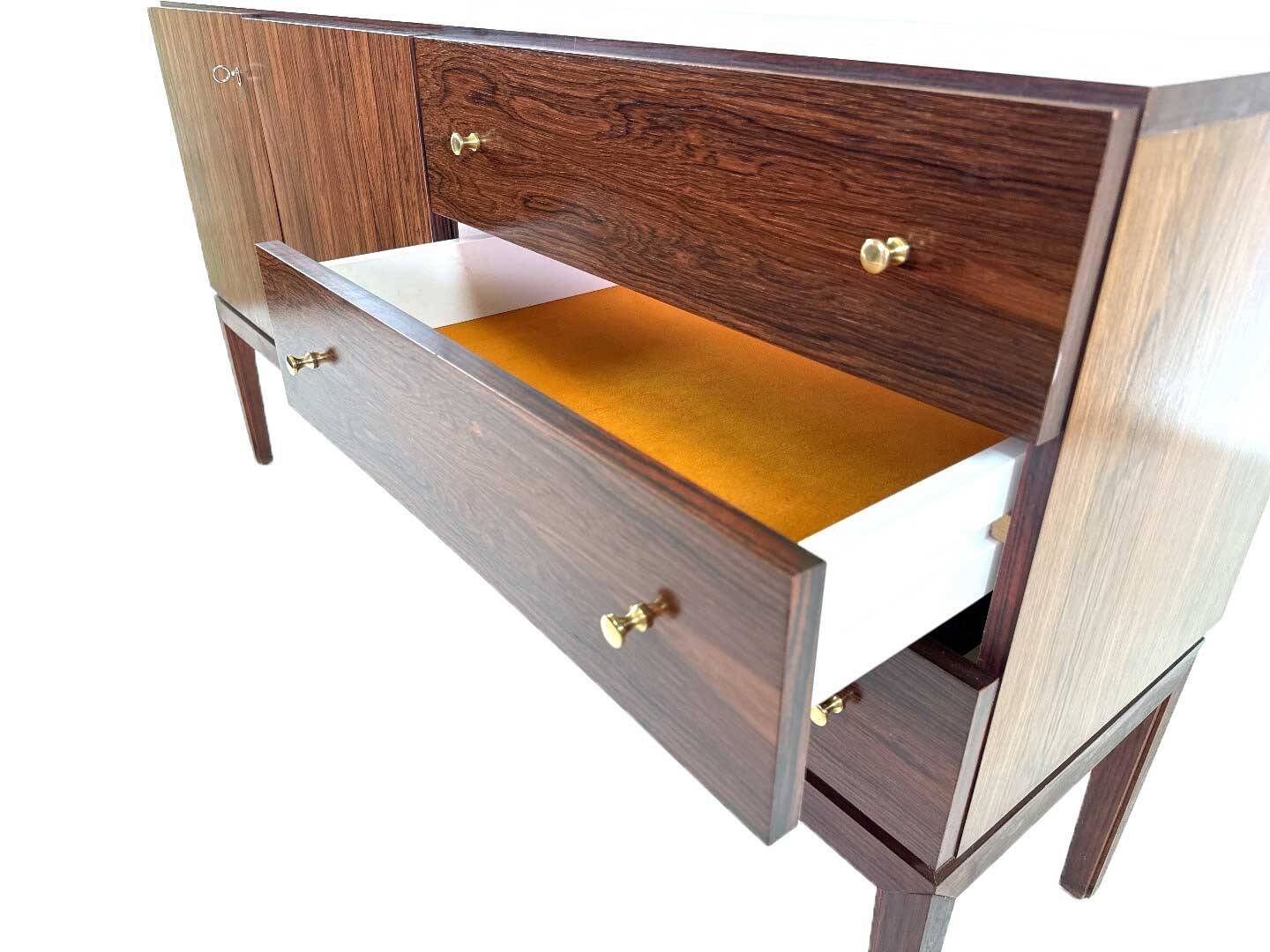 Vintage rosewood Palette Möbelwerk sideboard