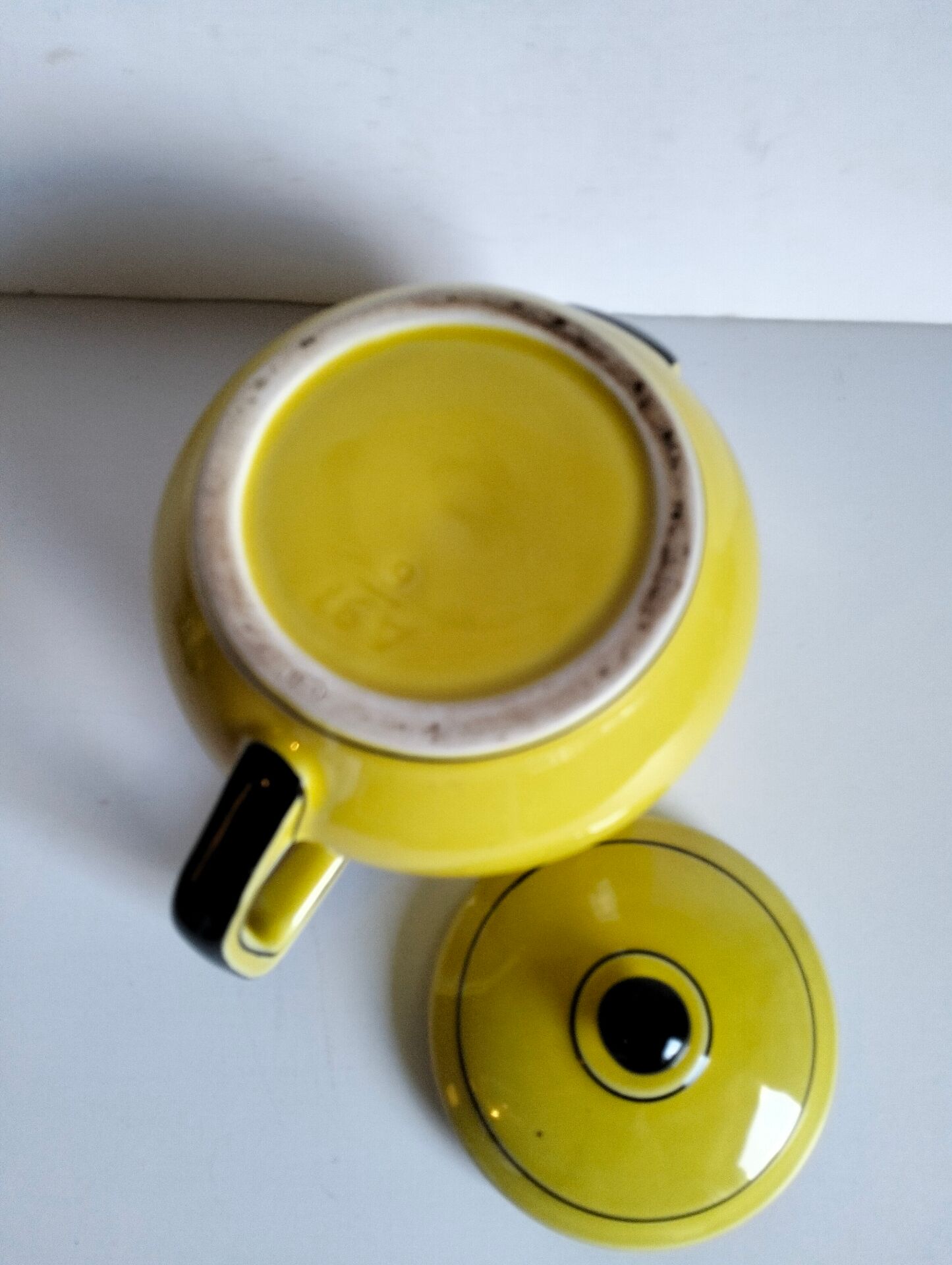 Yellow Art Deco teapot