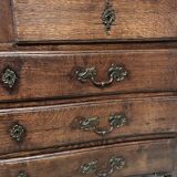 Louis XV chest of drawers in solid oak from the 18th century