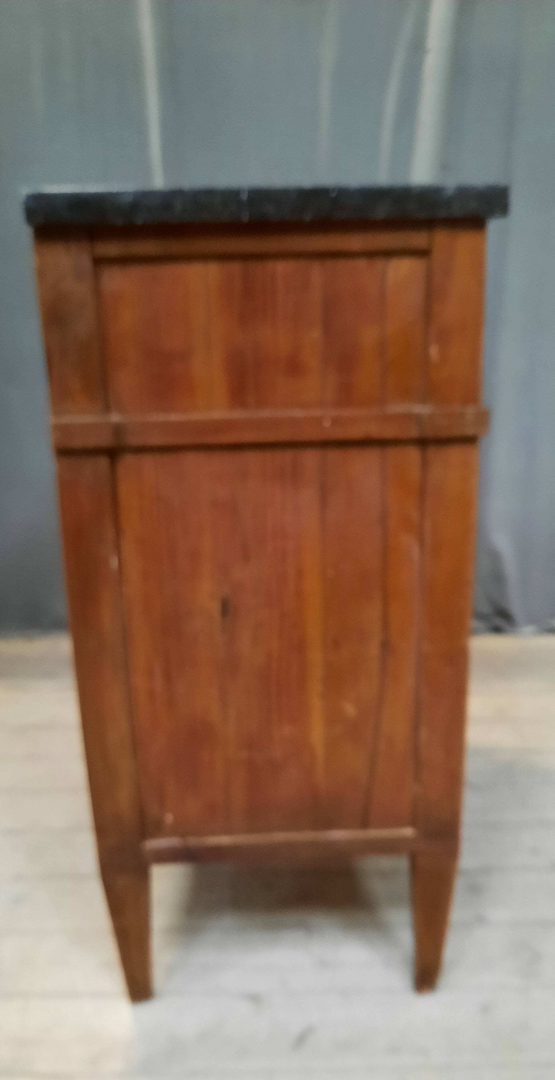 Directory chest of drawers