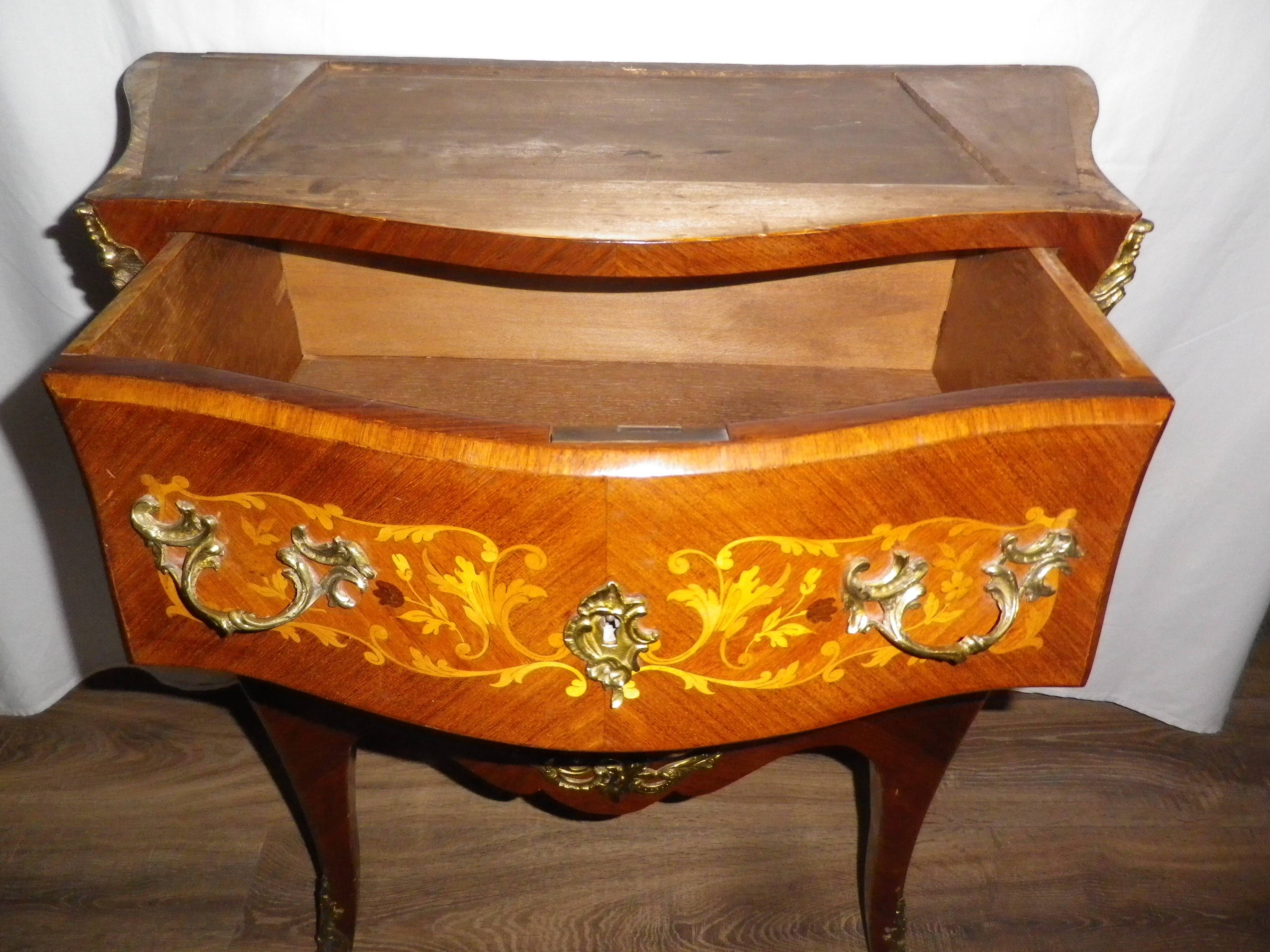 Louis XV style chest of drawers