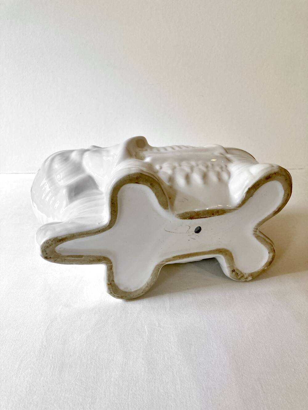 Elephant ceramic cache-pot / planter