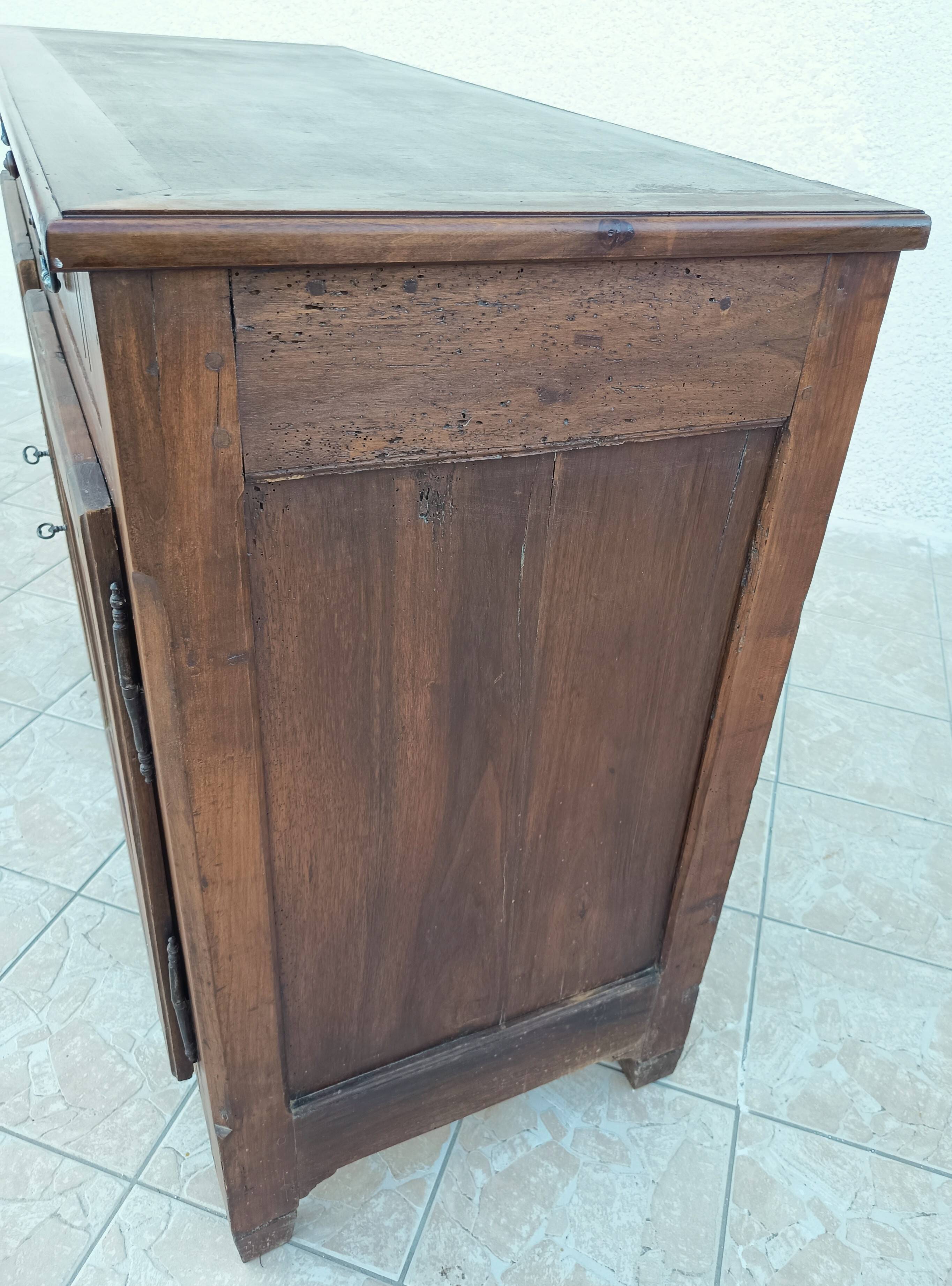 Louis XVI walnut buffet from the 19th century
