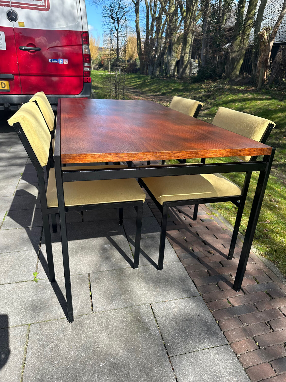 Pastoe dining set