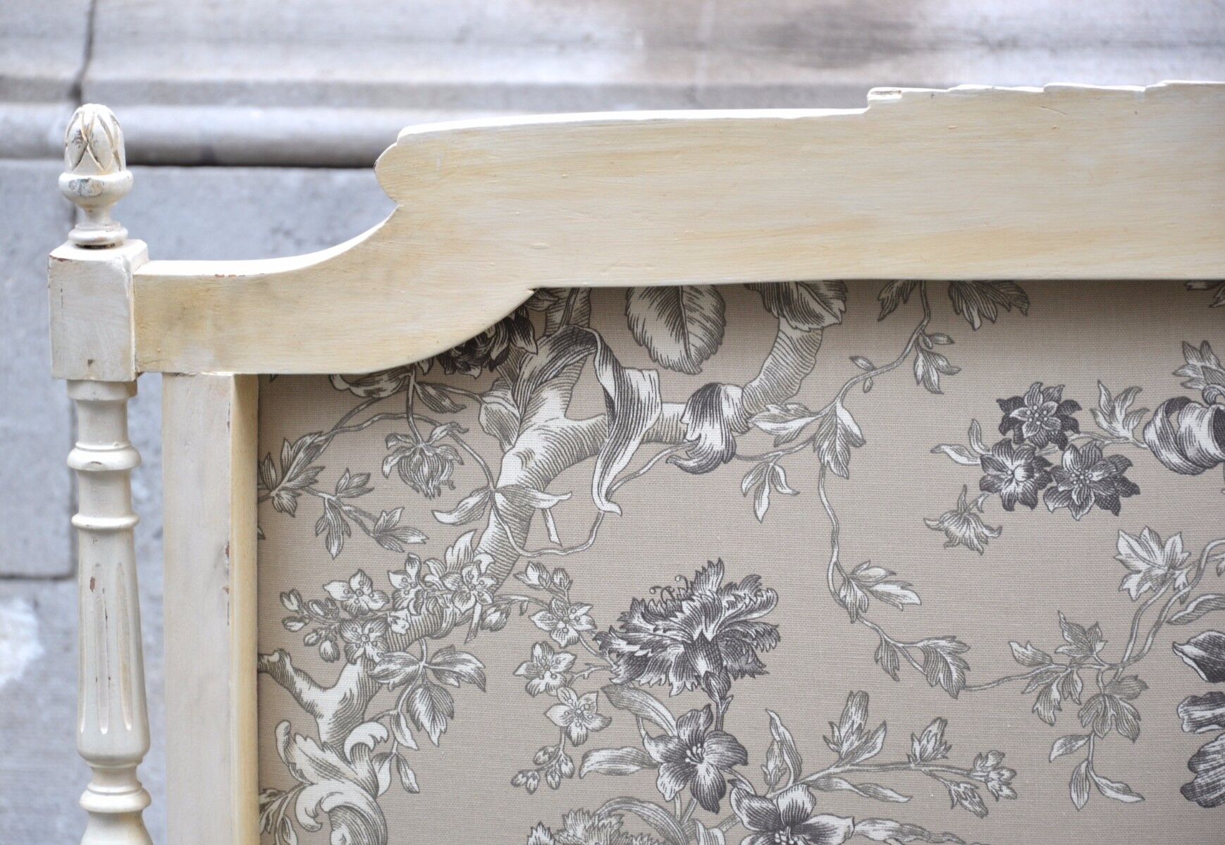 Louis XVI style painted bench