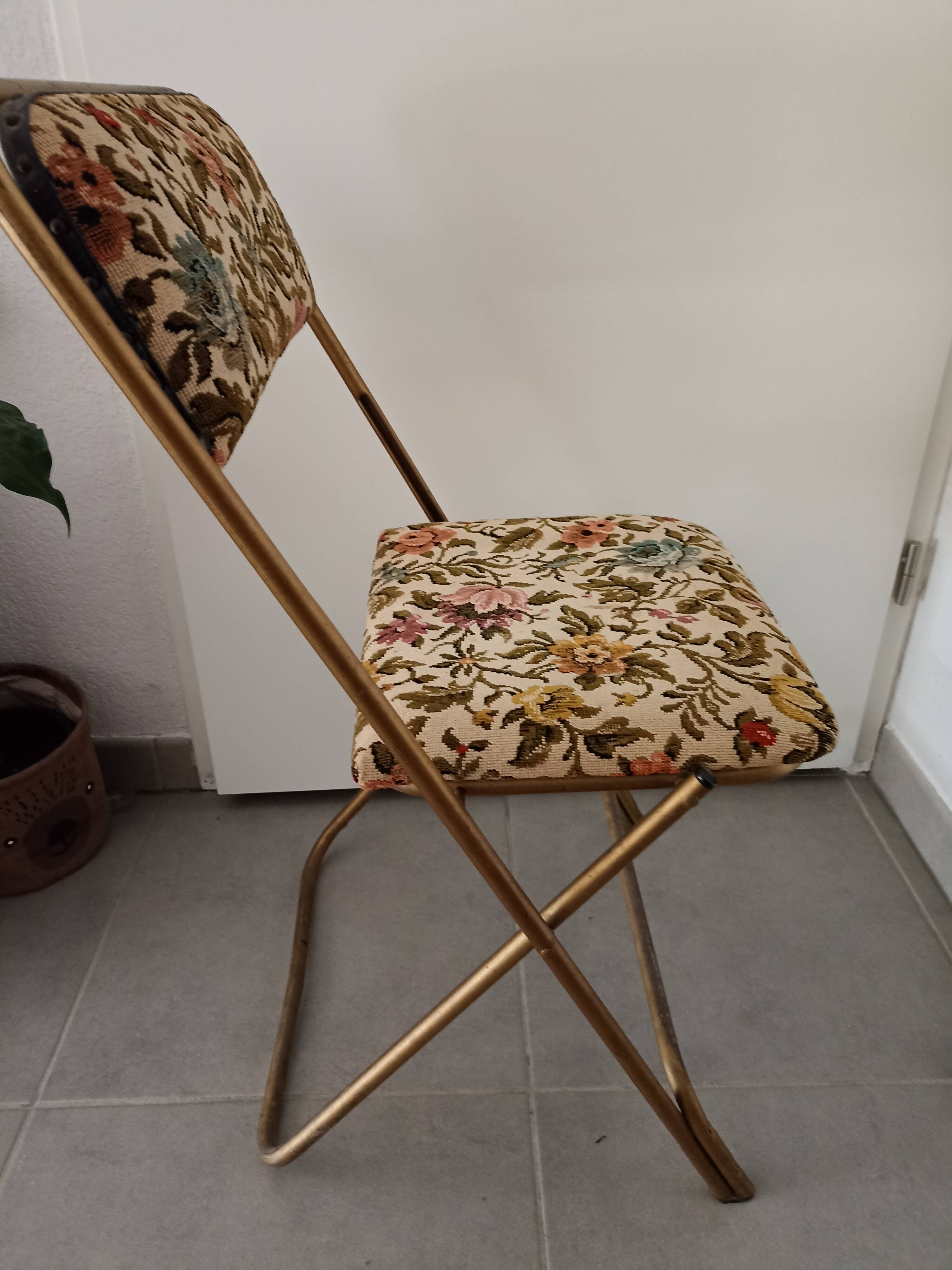 Vintage Lafuma folding chair in metal and floral pattern fabric
