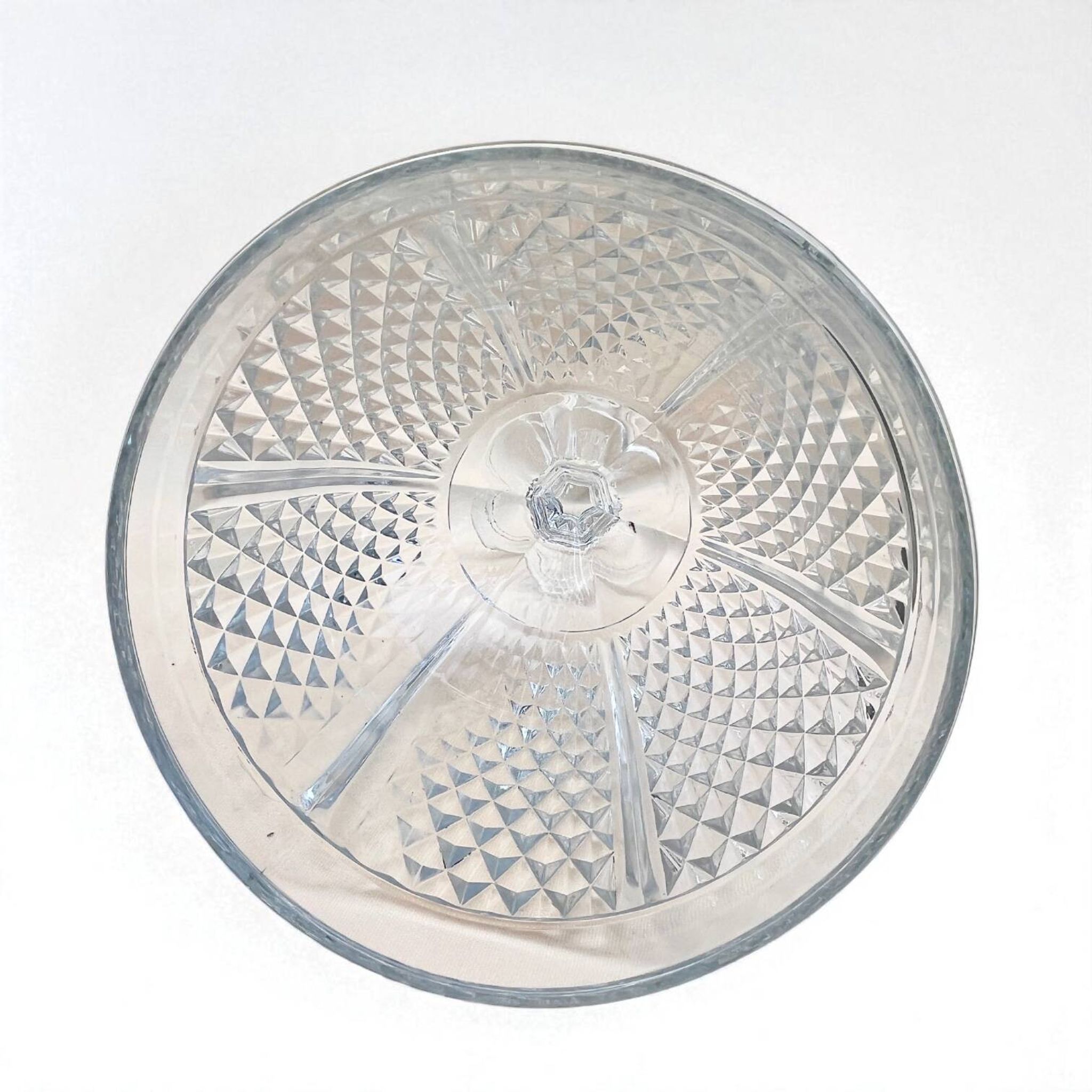Large fruit bowl on foot in glass with diamond points, vintage 1970s