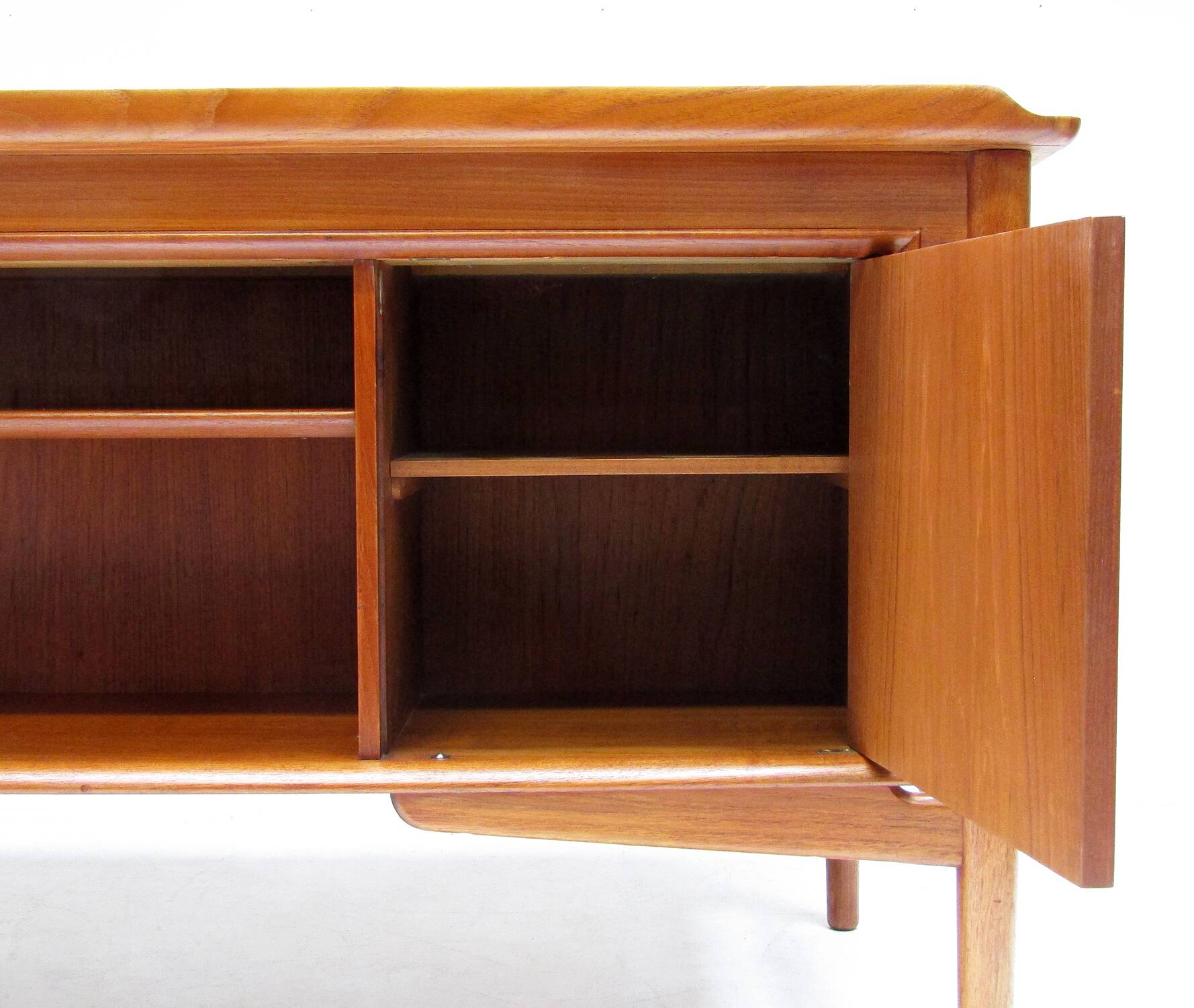 Sculpted 1960s Danish Desk in Teak by Svend Aage Madsen