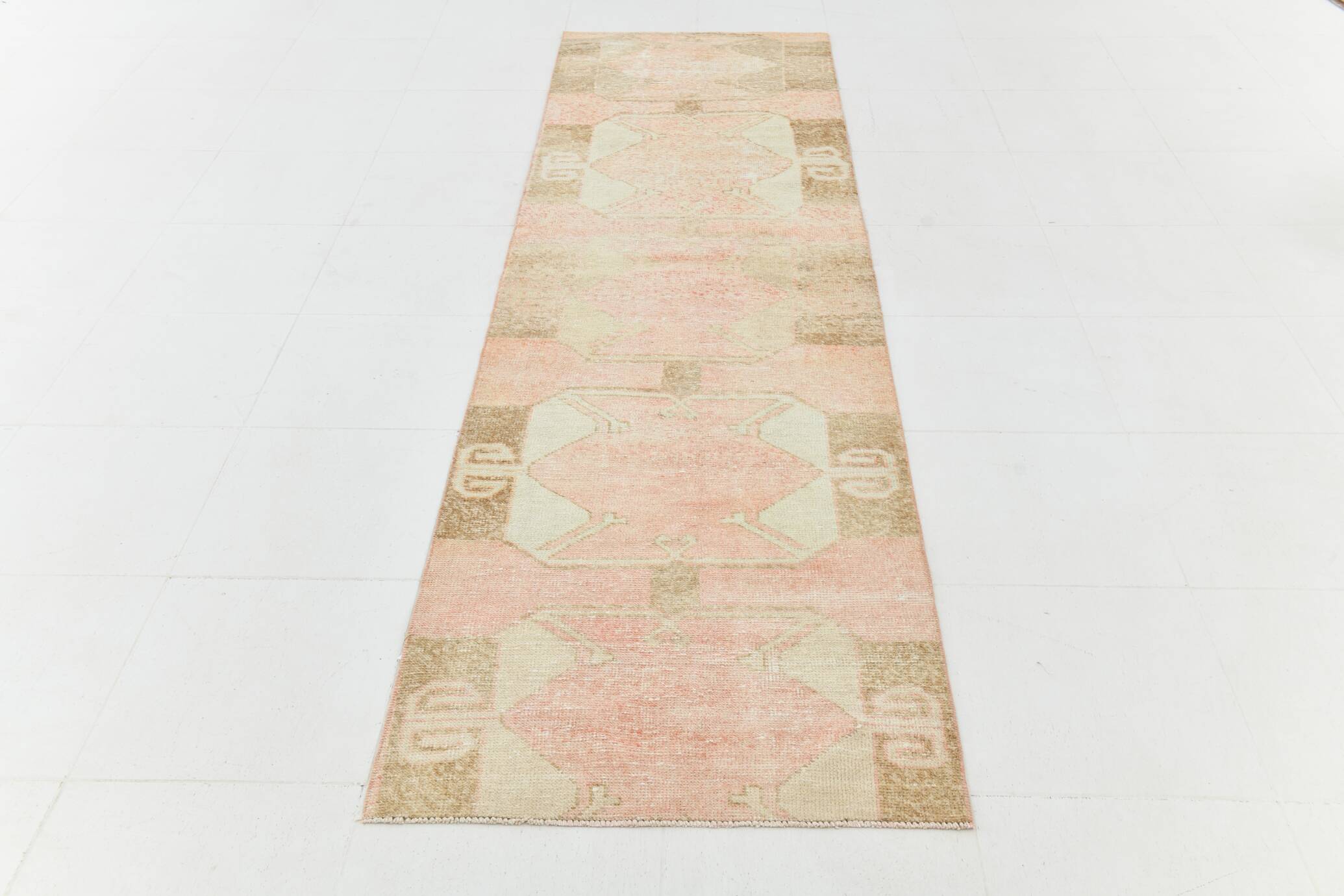 3x9 Modern Vintage Runner Rug, 81x289Cm