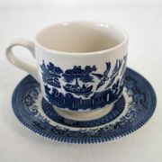 6 Vintage Blue Willow CHURCHILL Cups and Saucers, England