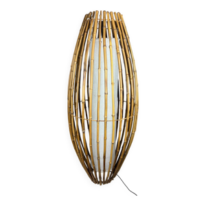 lampe de salon et rotin