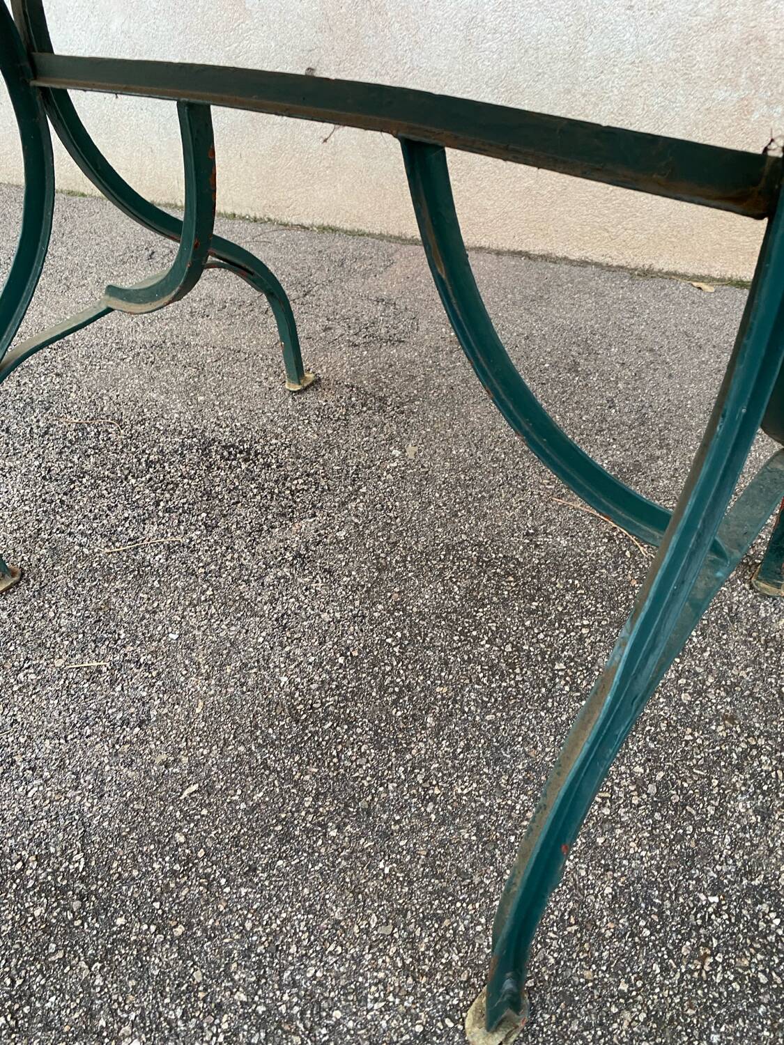 Metal garden table