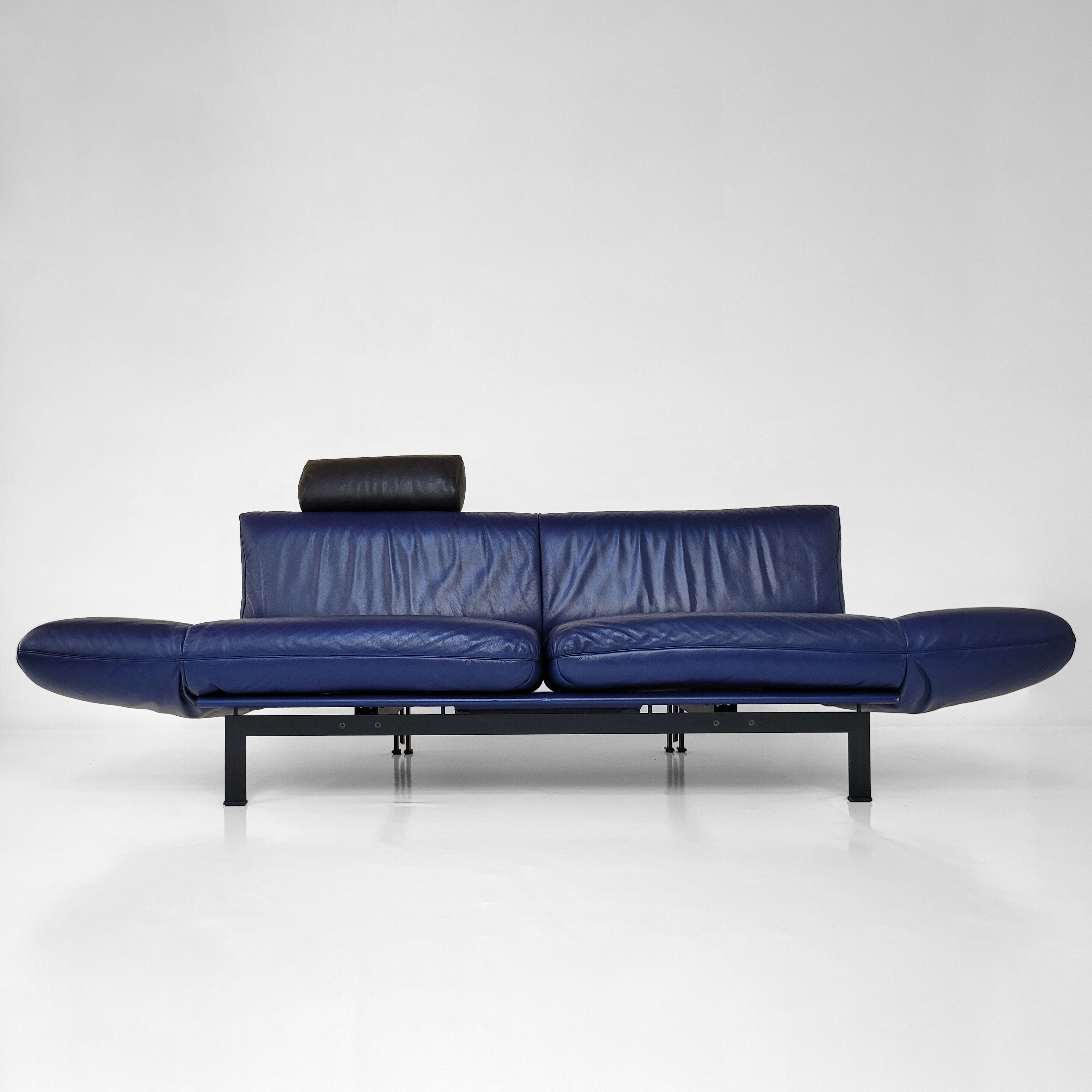 DS-140 sofa, by Reto Frigg for De Sede