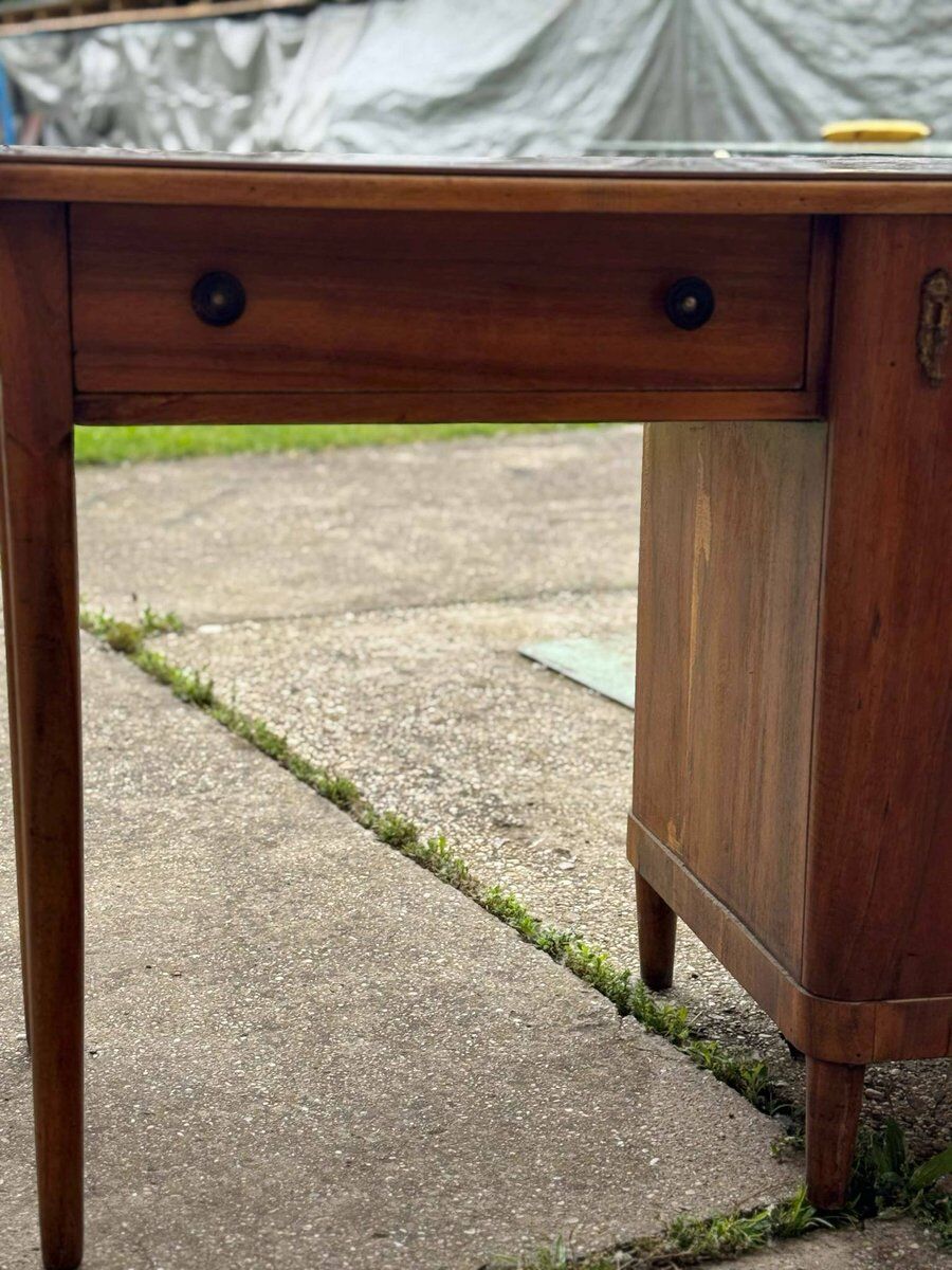 Bureau Art Déco en noyer, années 1930
