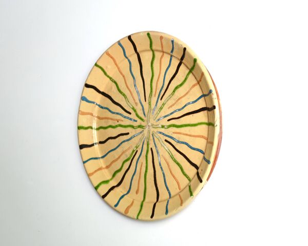 Plat assiette en terre rouge Provençale, décor soleil, Art Populaire
