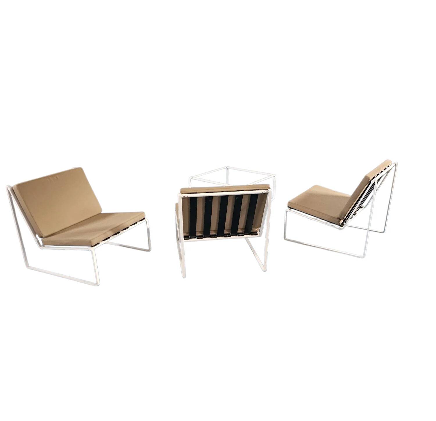 Chaises longues Kho Liang Ie 024 / table basse / Artifort 1962