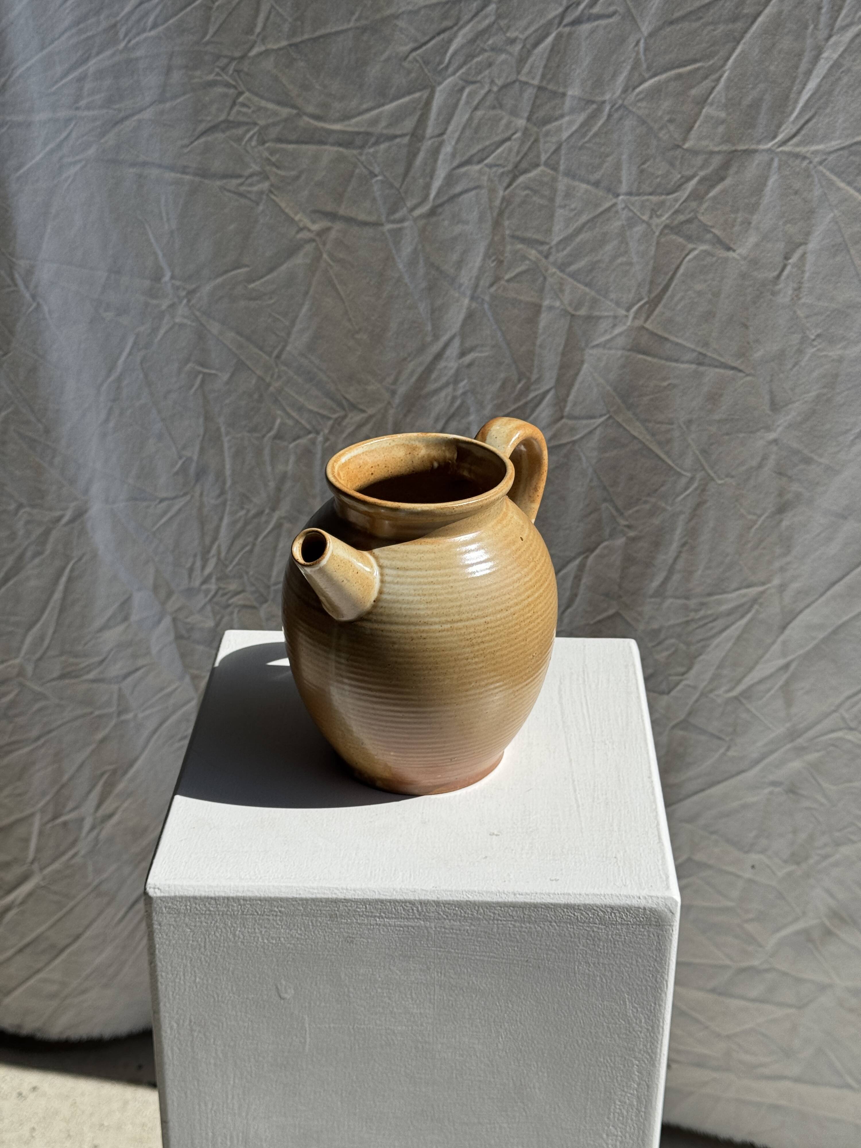 Village France stoneware jug H16.5