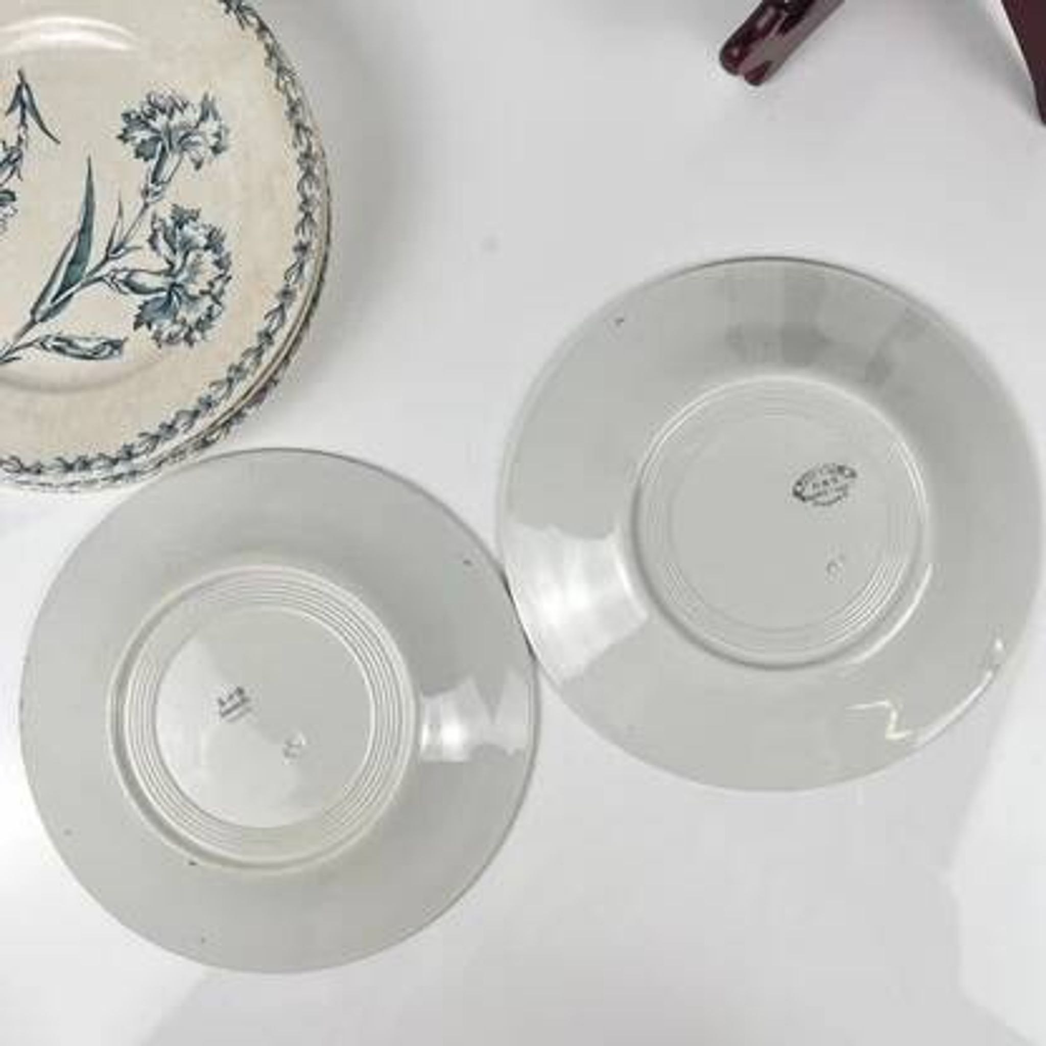 Set of 6 dessert plates model "Carnation", KG Lunéville, ironstone, 19th century.