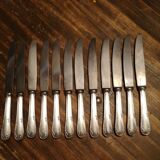 Series of 12 silver metal knives and stainless steel blade Louis XV style floral shell