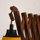 Lamp with extendable arm