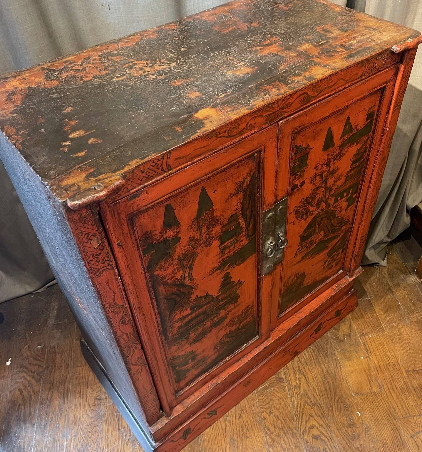 Antique 2-door sideboard