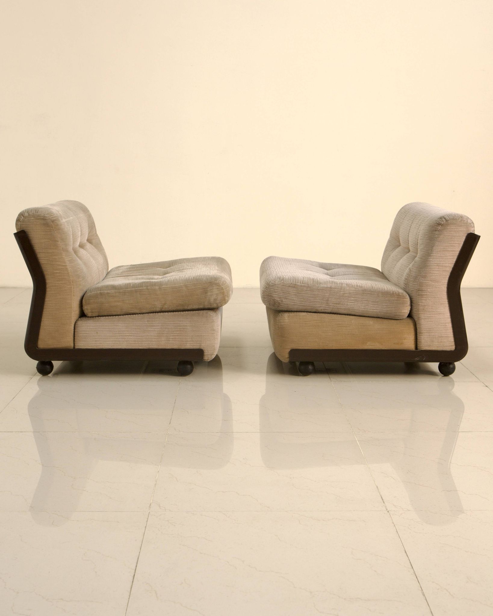 Pair of "Amanta" armchairs by Mario Bellini for C&B Italia, 60s