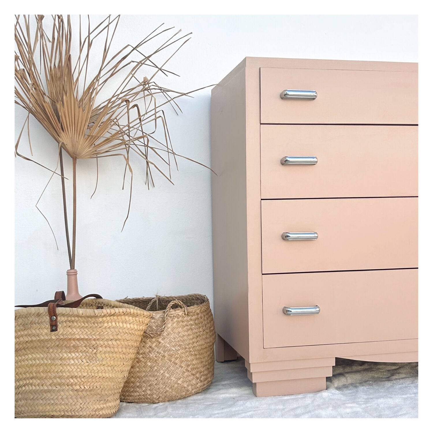 Vintage Art Deco chest of drawers