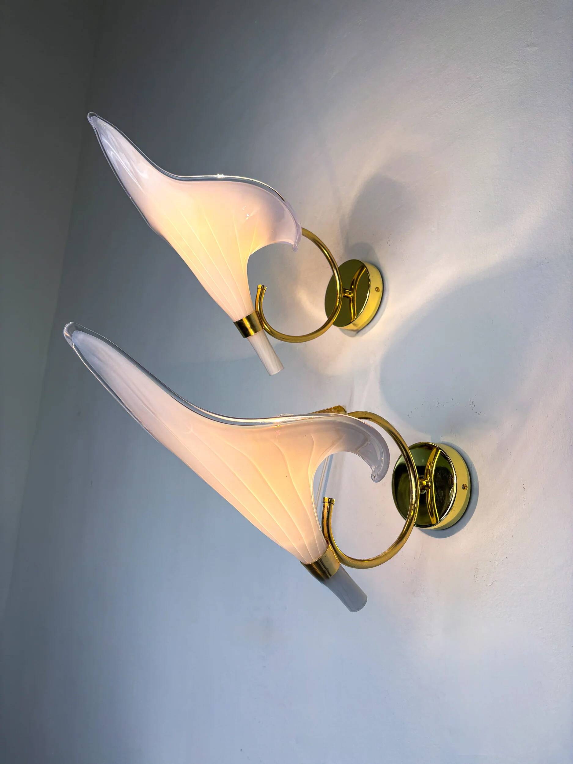 Pair of Italian hand blown Murano glass calla lily wall lights by Franco Luce, 1970s