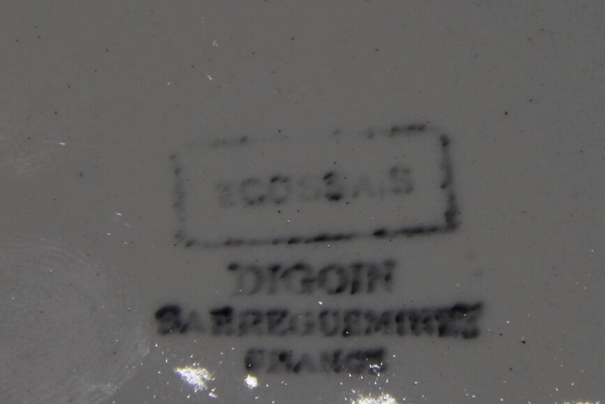 Duo of Scots yellow Digoin dessert plates