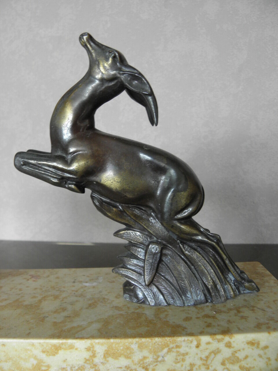 Art Deco marble figurine table lamp