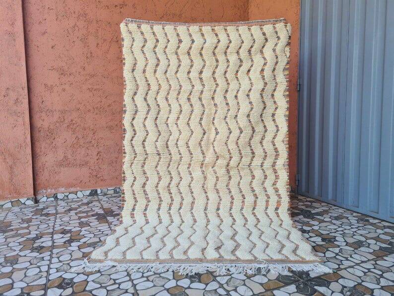 Traditional handmade carpet in pure Atlas wool, 2/3 m.