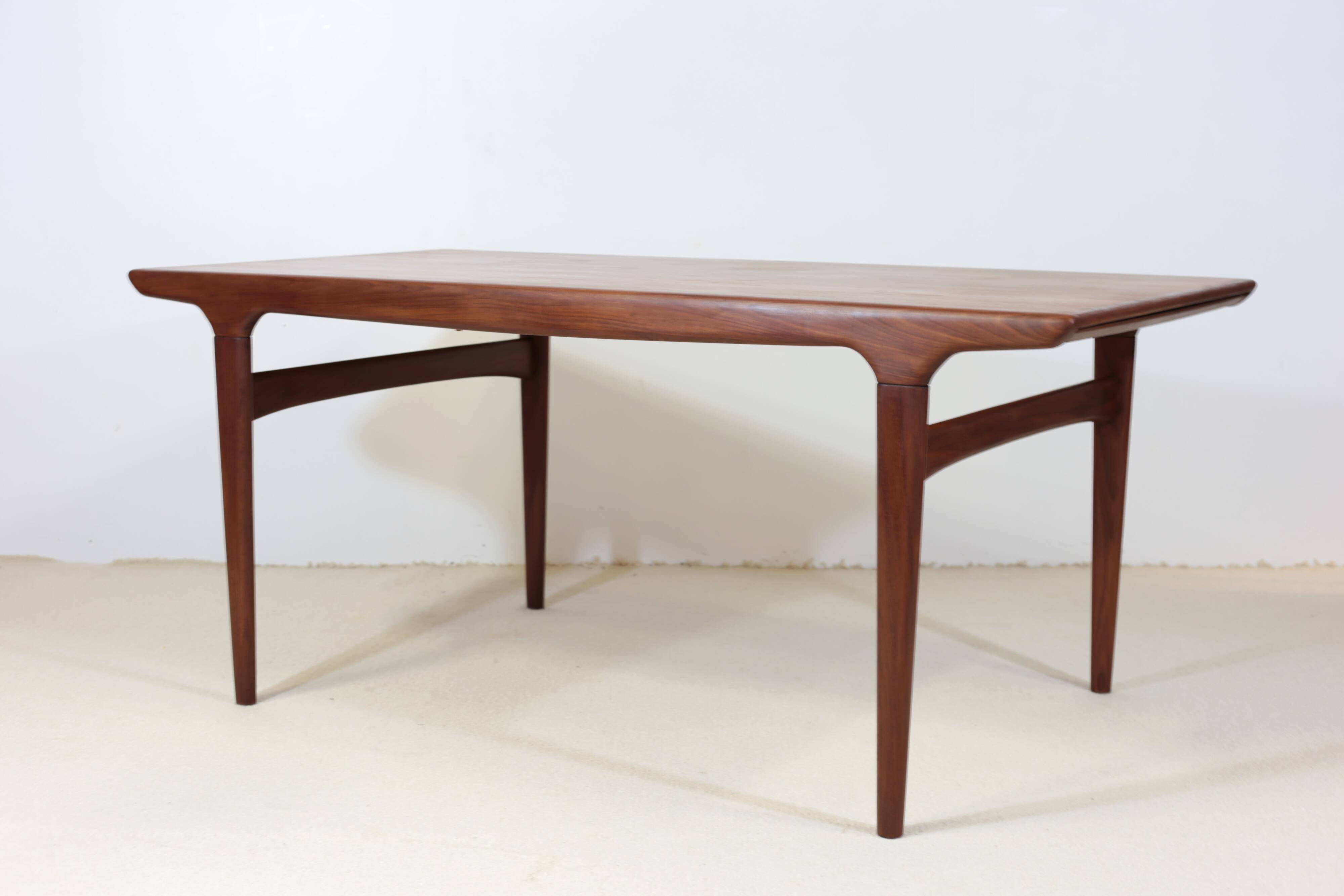 Johannes Andersen dining table