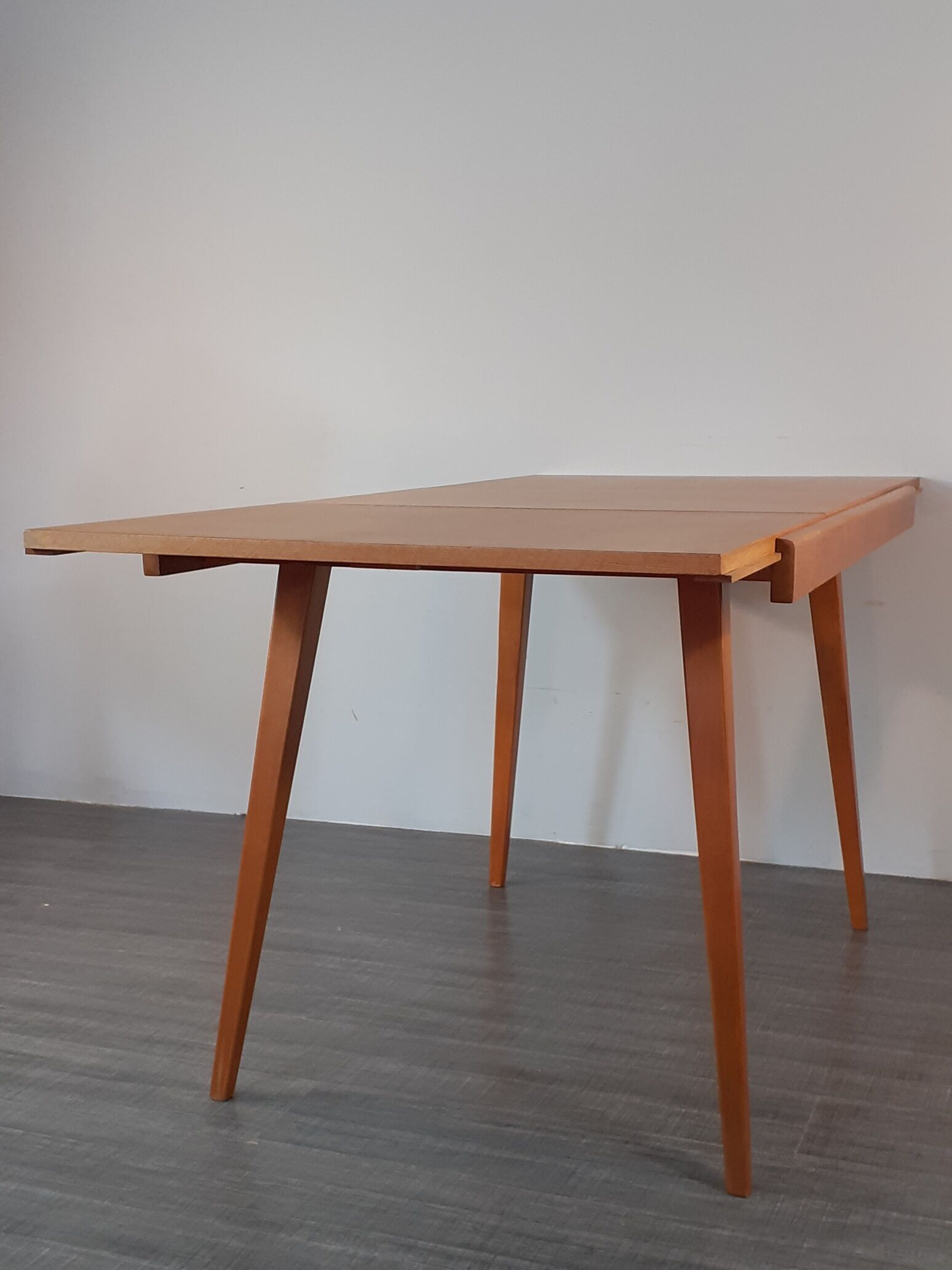 Extendable table in Beech Frantisek Jiràk by Tatra, Vintage Czechoslovak 1950s