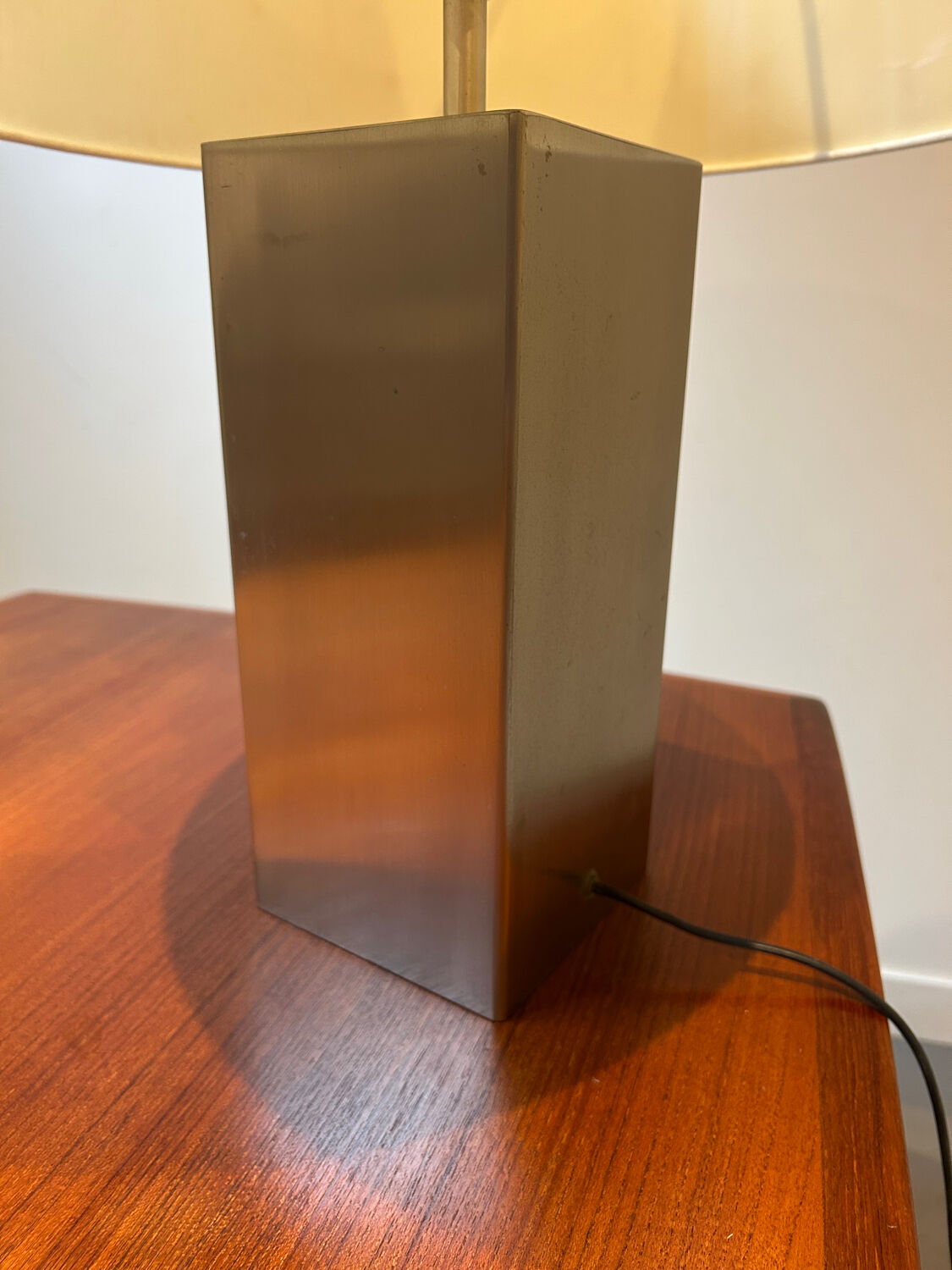 Lampe de table avec pied en alu brossé vintage roche Bobois