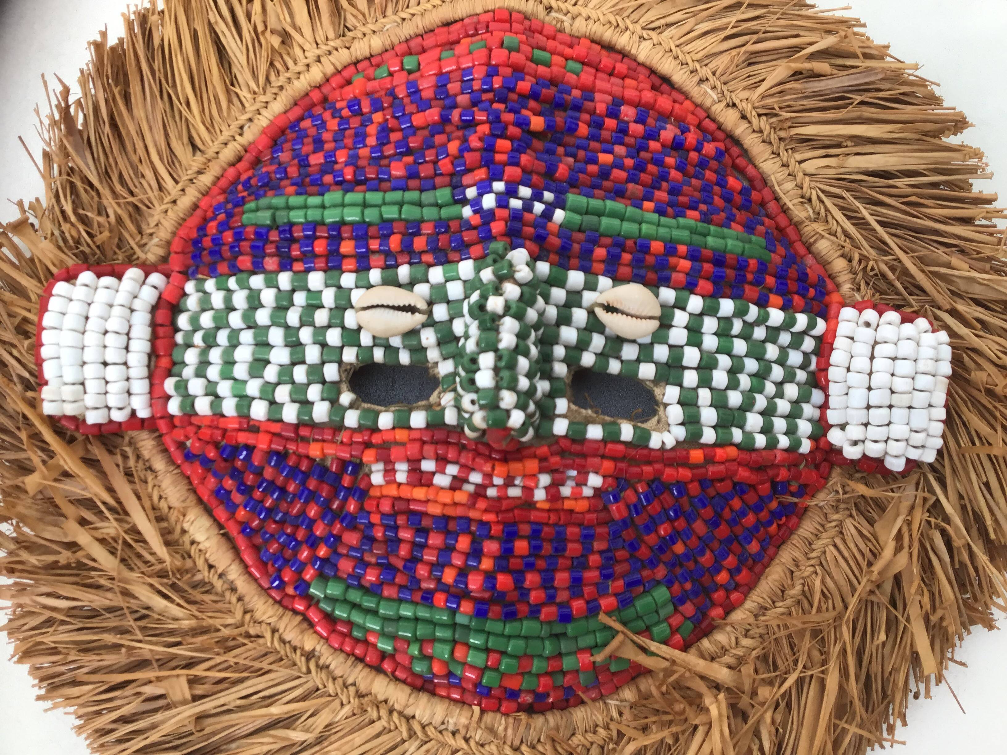 Masque Kuba du Congo - Cauris, Perles de verre, Raphia, Tissu