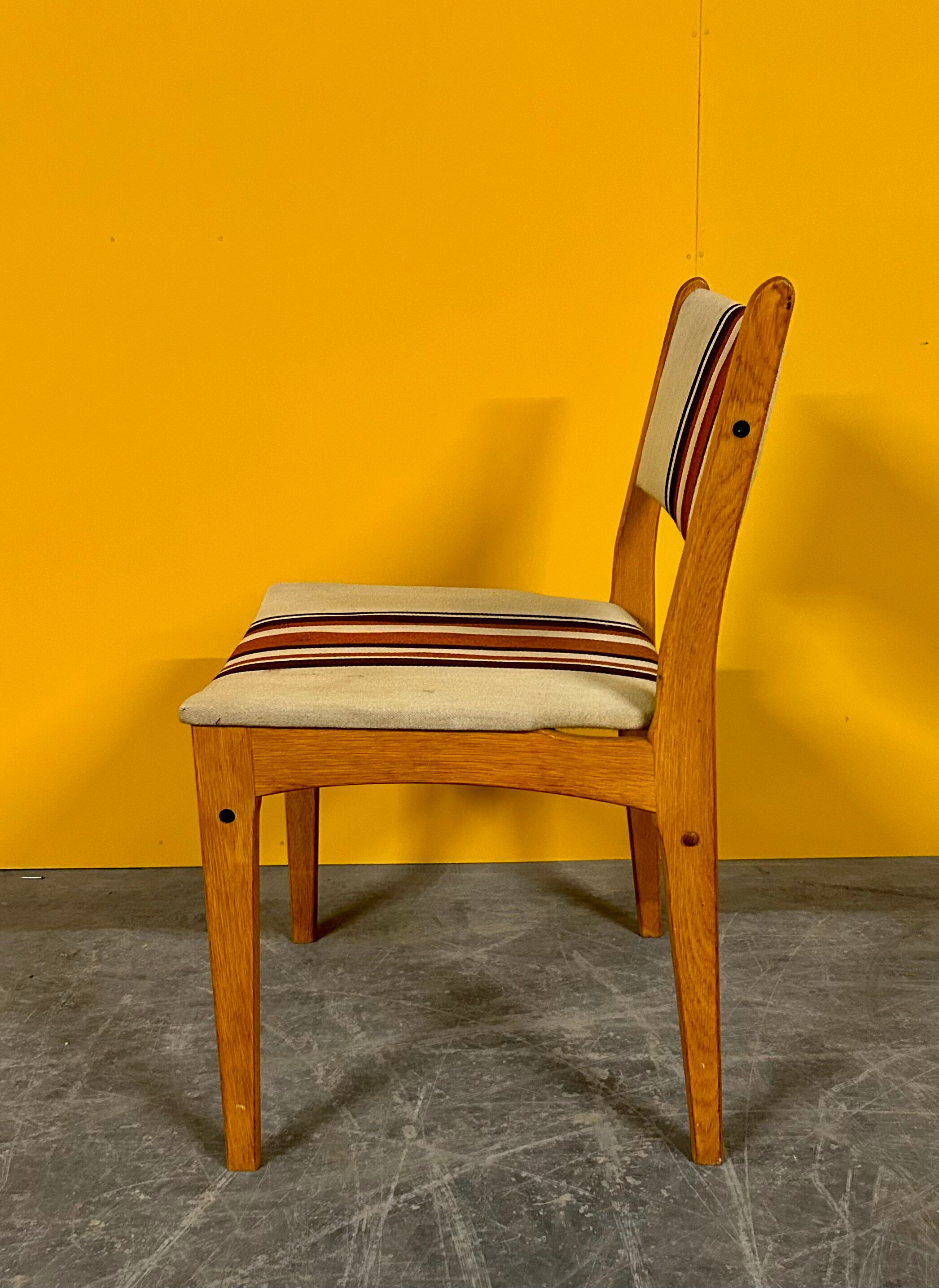 Set of 6 mid-century oak dining chairs by Uldum Mobelfabrik 1960s