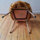 Chaise moumoute vintage Pelfran jaune moutarde