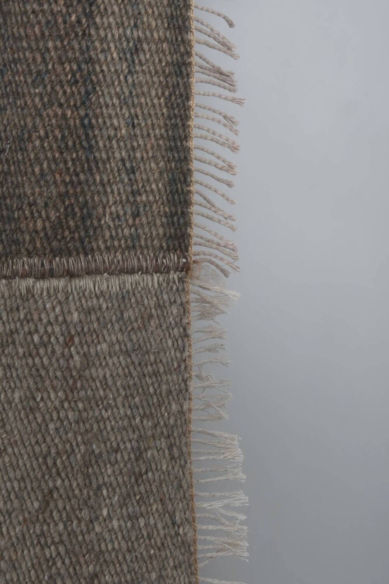 Vintage Turkish kilim handwoven 268x274 cm