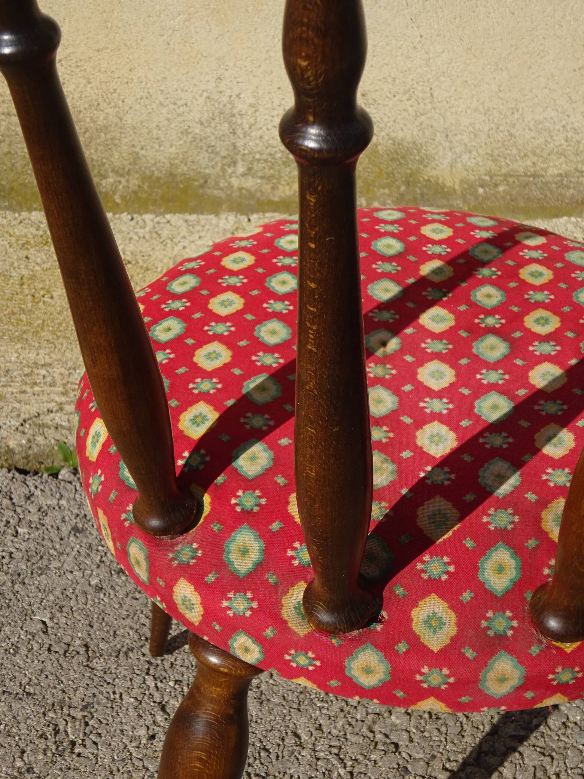 Vintage chairs, wooden, with splayed legs, both.