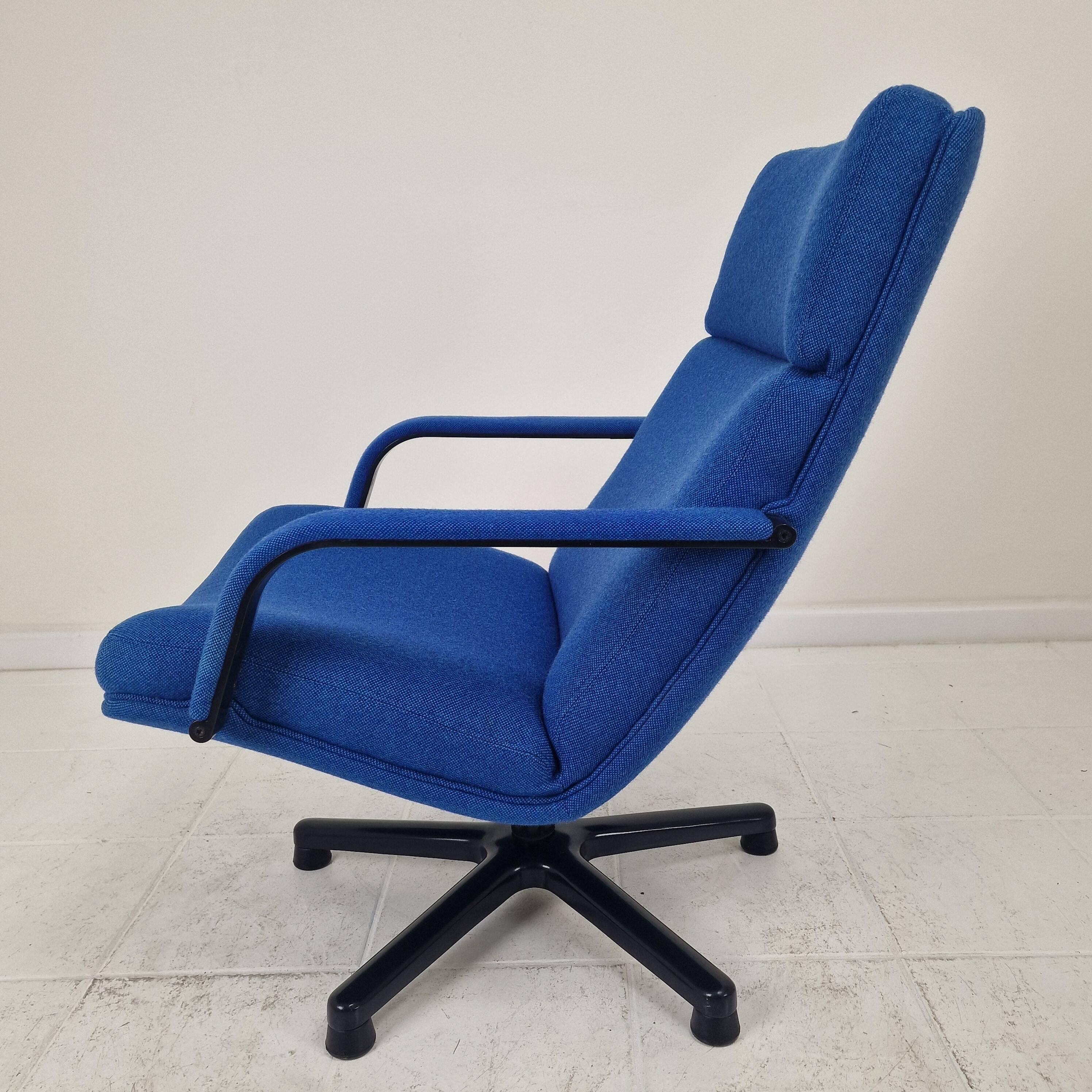 Artifort F141 Lounge Chair by Geoffrey Harcourt Design 1972 (2000s Product)