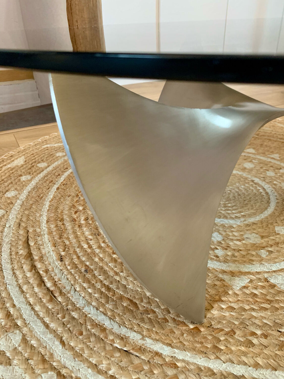 Propeller coffee table