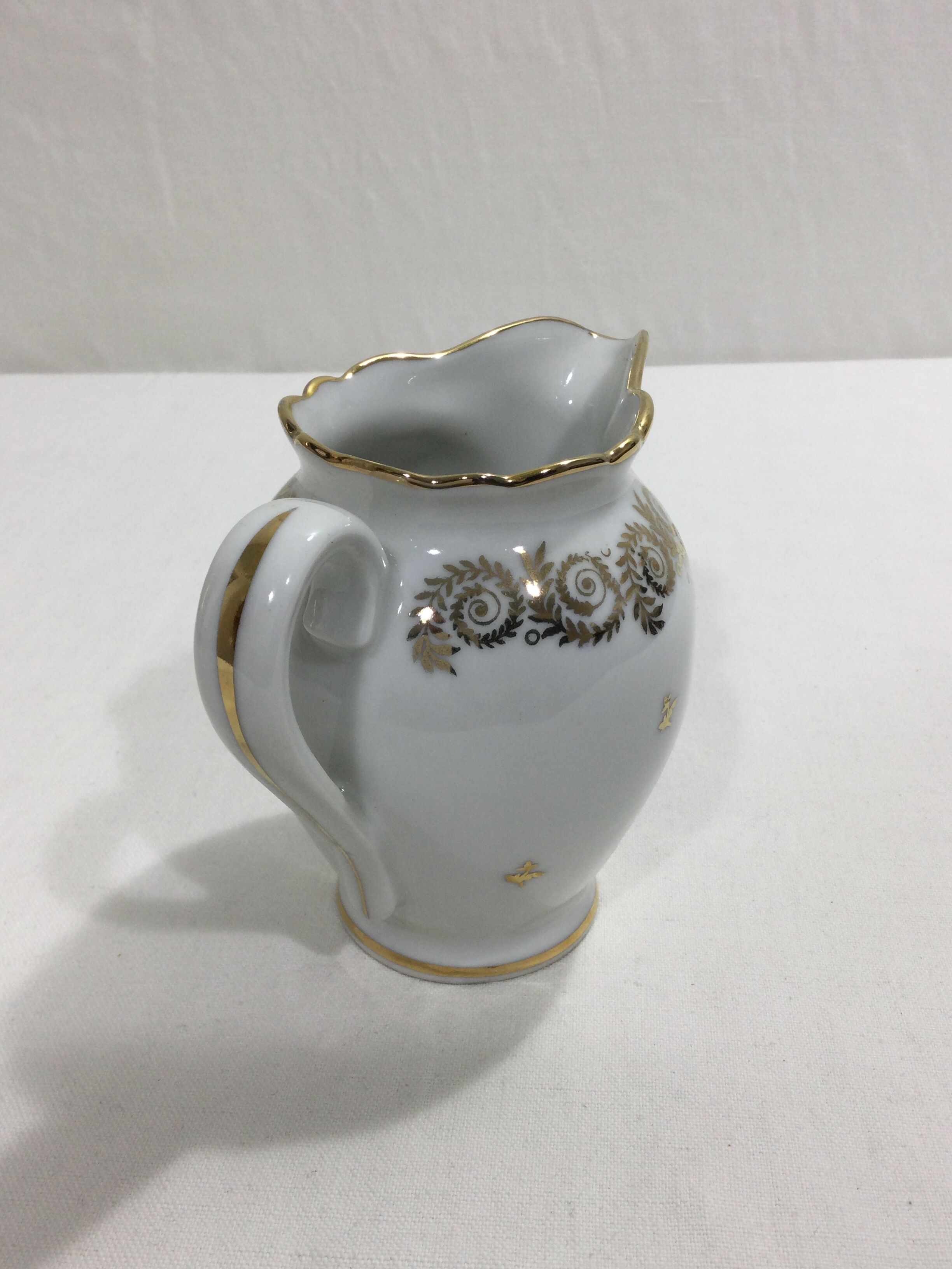 Be Reynolds - Limoges Porcelain tea set