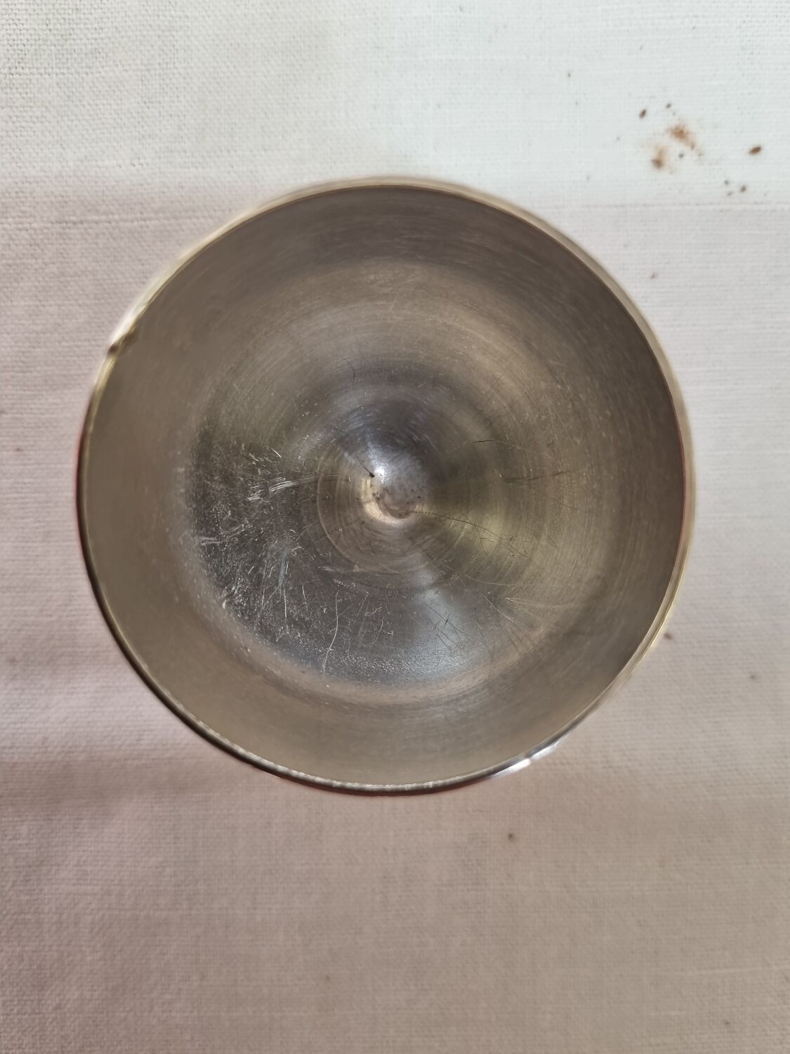 Silver cockroach punch rooster