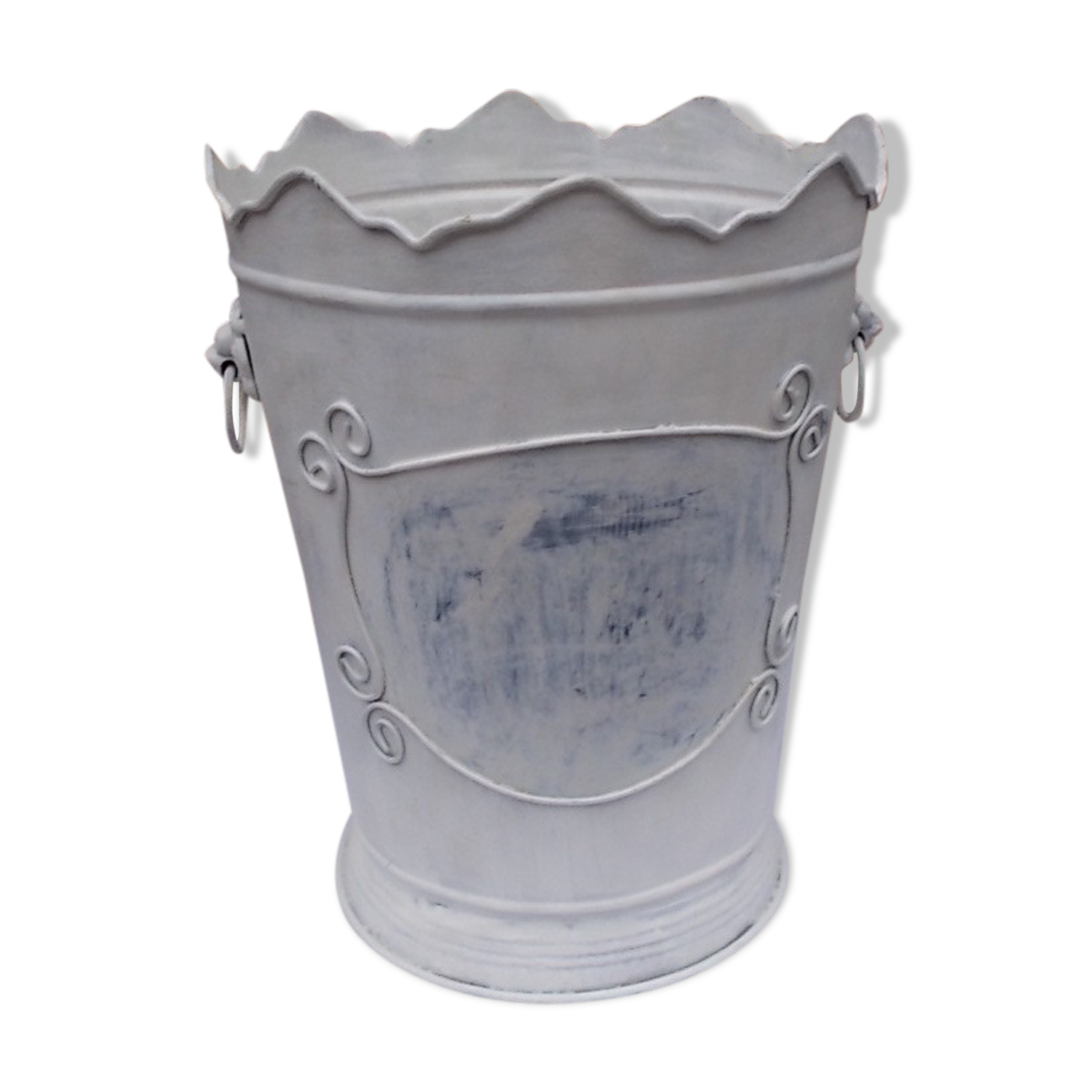 Vintage tin flower pot bucket